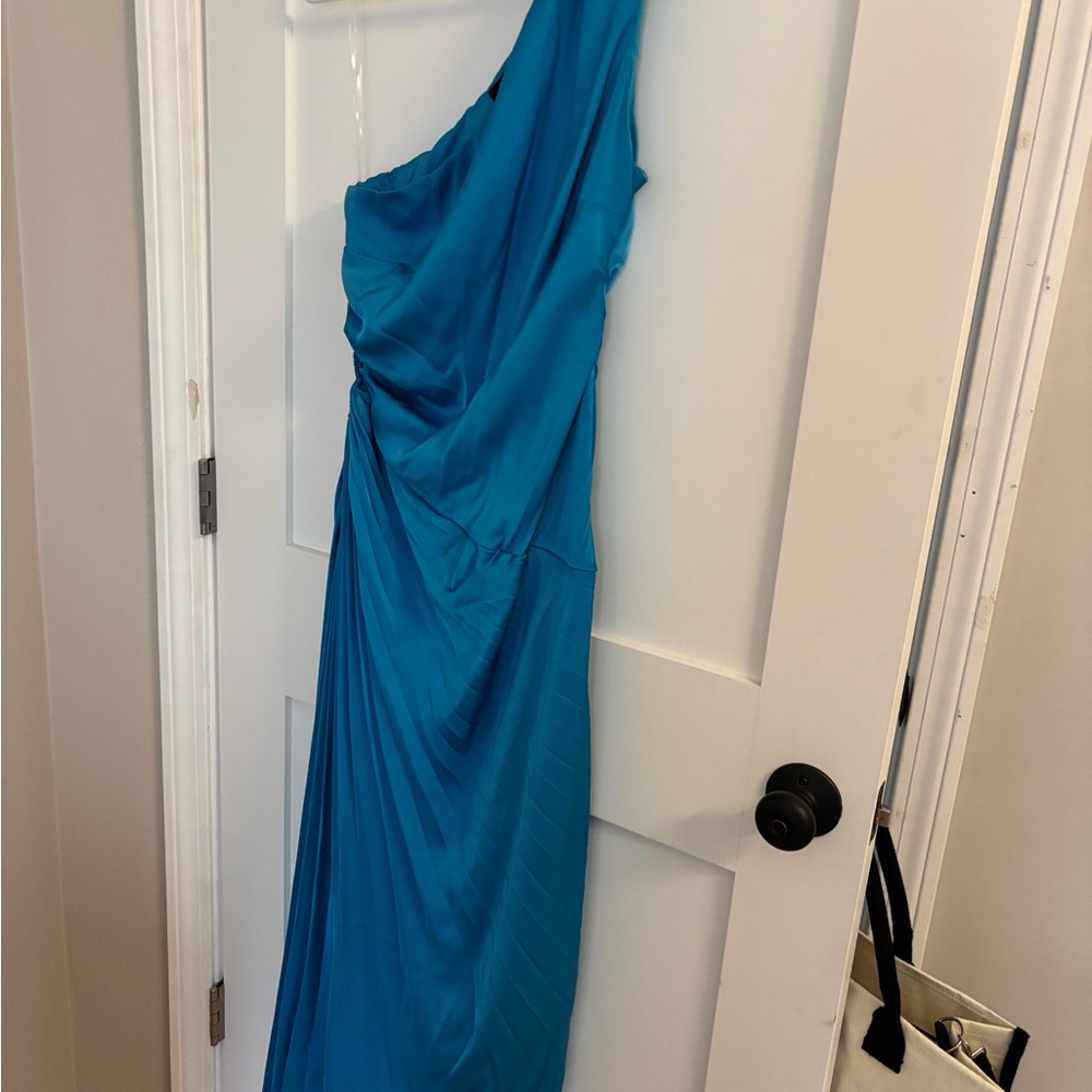 Elegant Blue One-Shoulder Dress